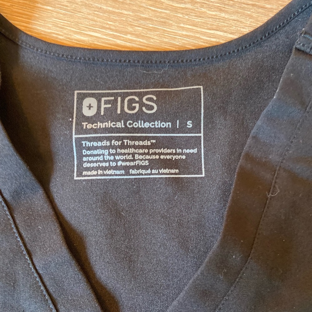 Figs One Pocket Catarina Scrub Top